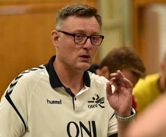 20220401_Stiere_Neuer-Trainer_Arek-Blacha_c_OHV-Aurich Bild