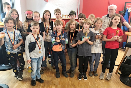 /MAKO/News/News-Bilder-2022/20220704_TuS_Makkabi_Schach_2.jpg