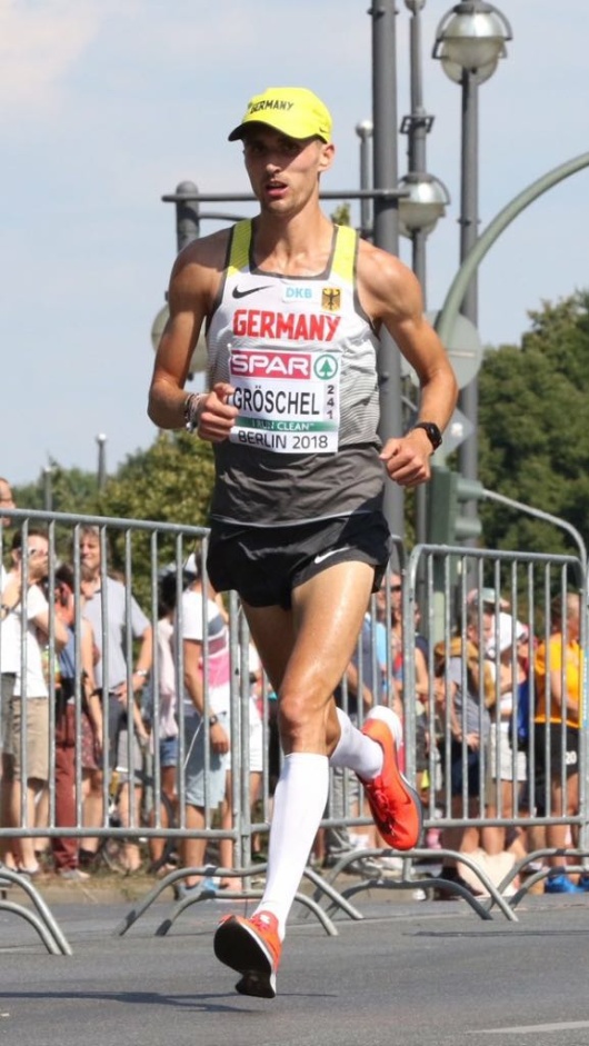 /MAKO/News/News-Bilder-2022/20220707_Groeschel_Tom-Aktion.jpg /MAKO/News/News-Bilder-2022/20220707_Groeschel_Tom-Aktion.jpg