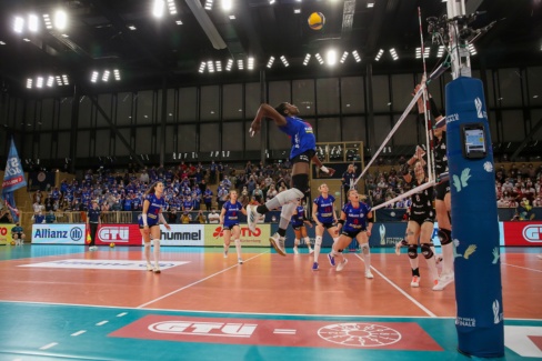 20221007_dvv-pokalfinale-2022_stuttgart-dresden_foto-detlef-gottwald_K01_0966 Bild
