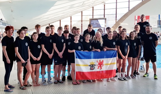 20221129_Mannschaft_Schwimmen_Hannover Bild