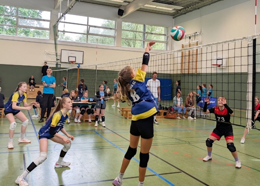 /MAKO/News/News-Bilder-2026/20260601_SSC_Volleyball_U13_2.JPG