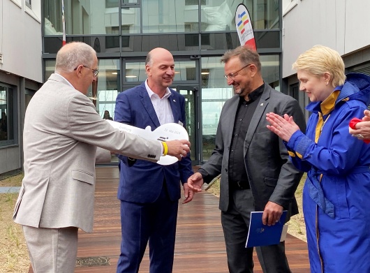 /der-lsb/bilder/sportschulen/sportschule_warnemuende/20250522_Sportschule_schluessel.jpg